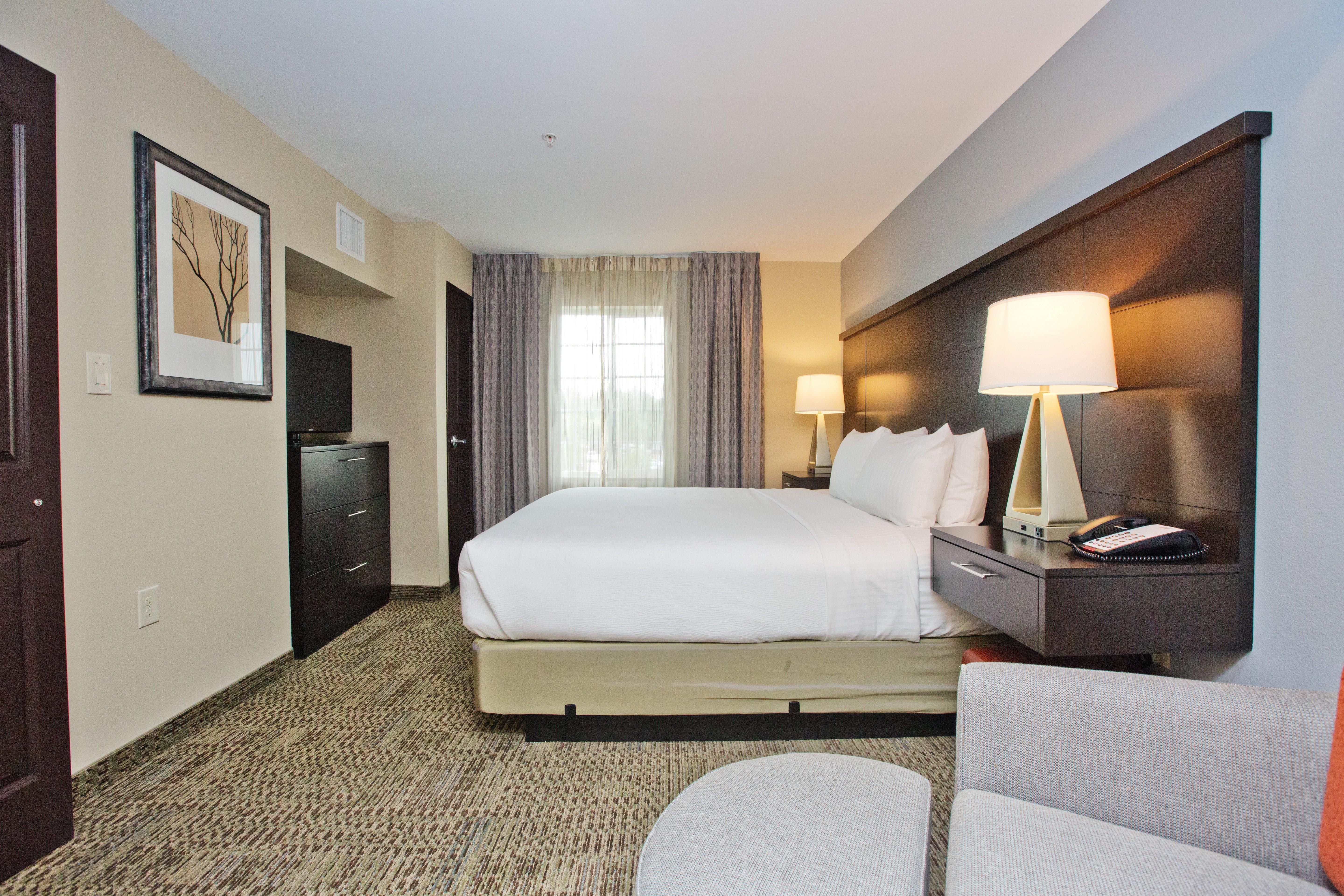 Staybridge Suites Austin South Interstate Hwy 35 By Ihg Exterior photo