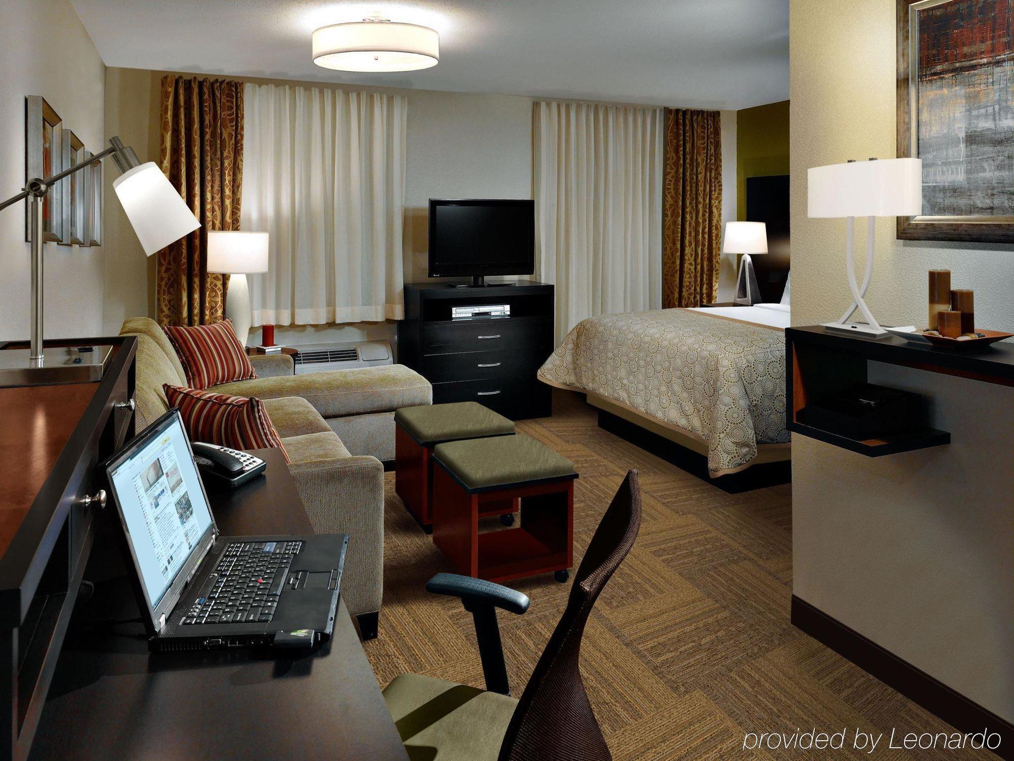 Staybridge Suites Austin South Interstate Hwy 35 By Ihg Exterior photo